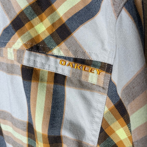 Oakley Flannel - Picture 3 of 4